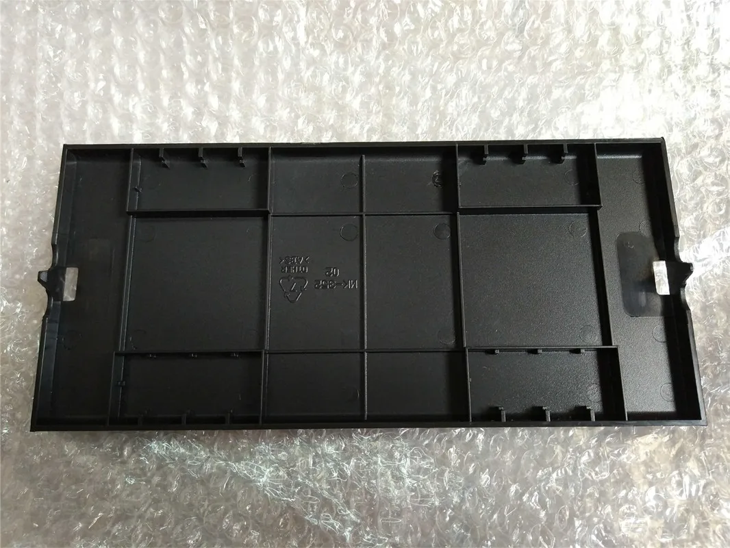 

Vacuum Cleaner Bottom Cover for Philips FC8810 FC8820 Robot Cleaner Parts Cover Replacement Accessories