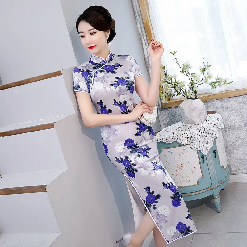 

2020 spring summer new mulberry silk Blue and white Short sleeve Traditional Elegant women's Slim and slim cheongsam dress