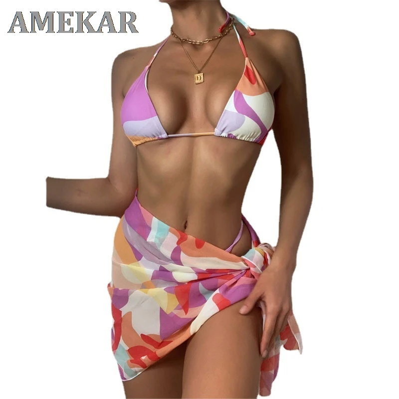 

2021 new swimsuit stitching color sexy backless bikini three-piece Europe and the United States with a bikini