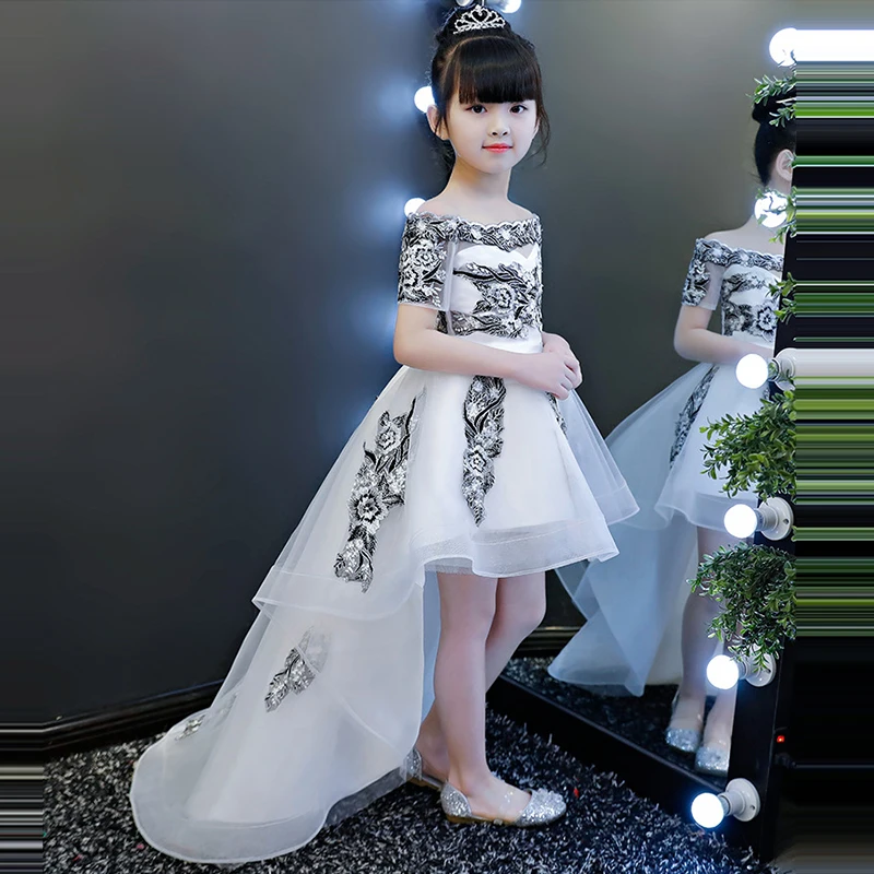 Тюлевые платья принцессы для девочек B066 белые с открытыми плечами и цветами