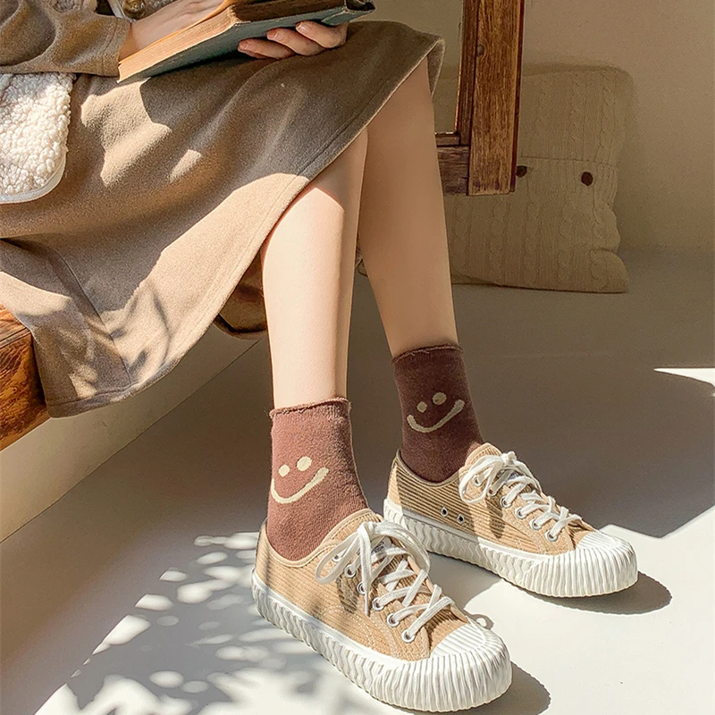 

AOMU 3Pairs/Set New Korean Spring Autumn Fashion Simple Cartoon Solid Color Short Socks for Women Girls Accessories