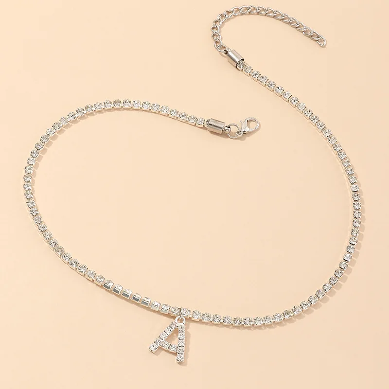 

Popular 26 Letter Pendant Luxury Alloy Rhinestone Women Elegant Necklace Exquisite Clavicle Chain High Quality Gift Jewelry