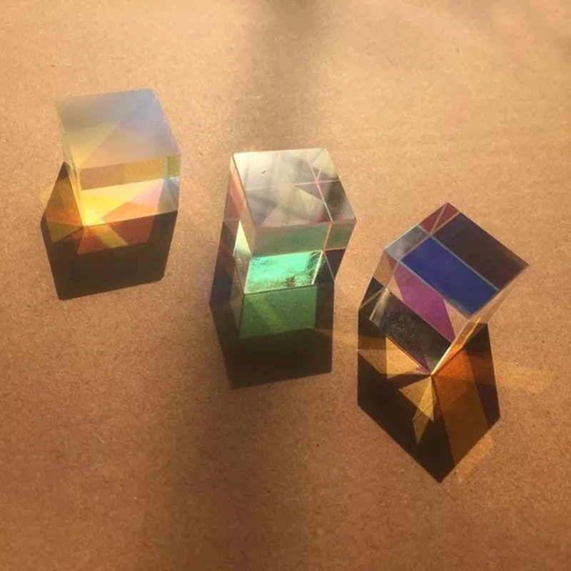 

Optical Color Prism 18mm Six-sided Bright Light Ice Cube Beam Splitting Prisms K9 Glass Lens Teaching Experiment Tool Customized