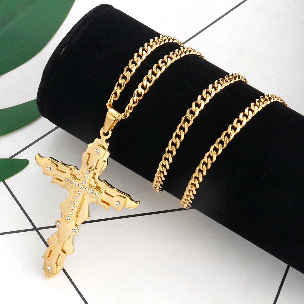 Подвеска в виде креста золотого цвета граненая цепочка панцирного плетения