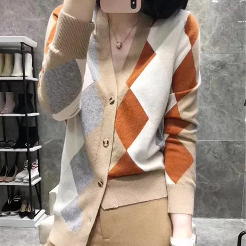 Irregular sweater female 2019 spring and autumn color matching short section longsleeve fashion knit cardigan Slim party |