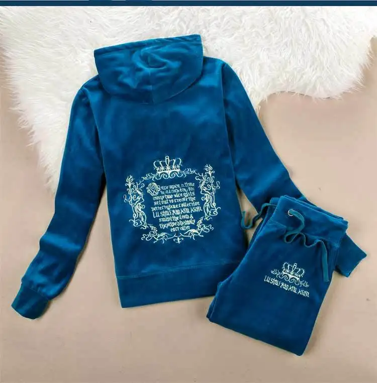 

2-piece set of velvet coordinated with velvet suit plus size hoodie top and trousers 2020 autumn women's sportswear suit 2
