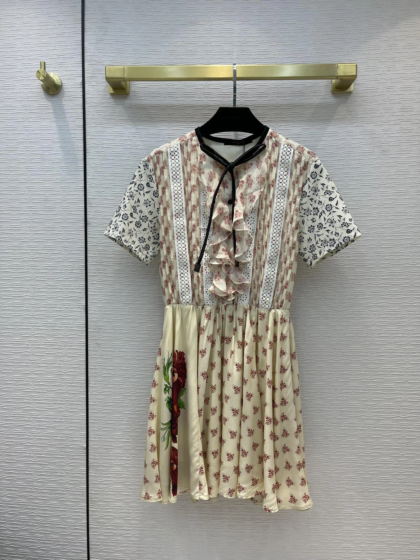 

2021 New Vintage Ruffle Embroidery Mini European Women Dress L Chic V Bohemian Printing Sweet Elegant High Quality Female Skirt