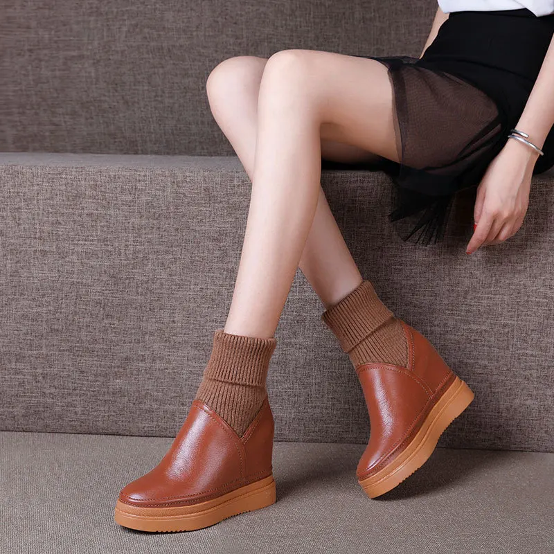 Женские ботинки до середины икры из натуральной коровьей кожи на платформе и