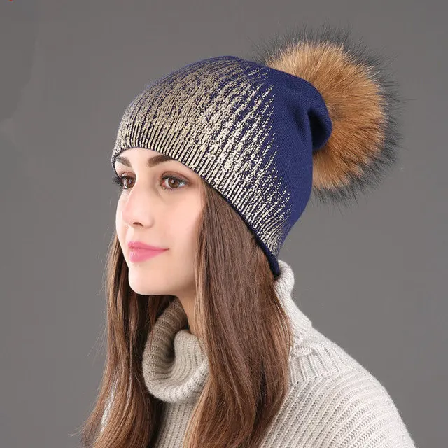 Wuaumx женские зимние шапки Skullies Beanies, шапка для женщин из натурального меха енота, вязаная шерстяная шапка с помпоном, шапка с серебристым и золотистым принтом - Цвет: Blue Golden 01