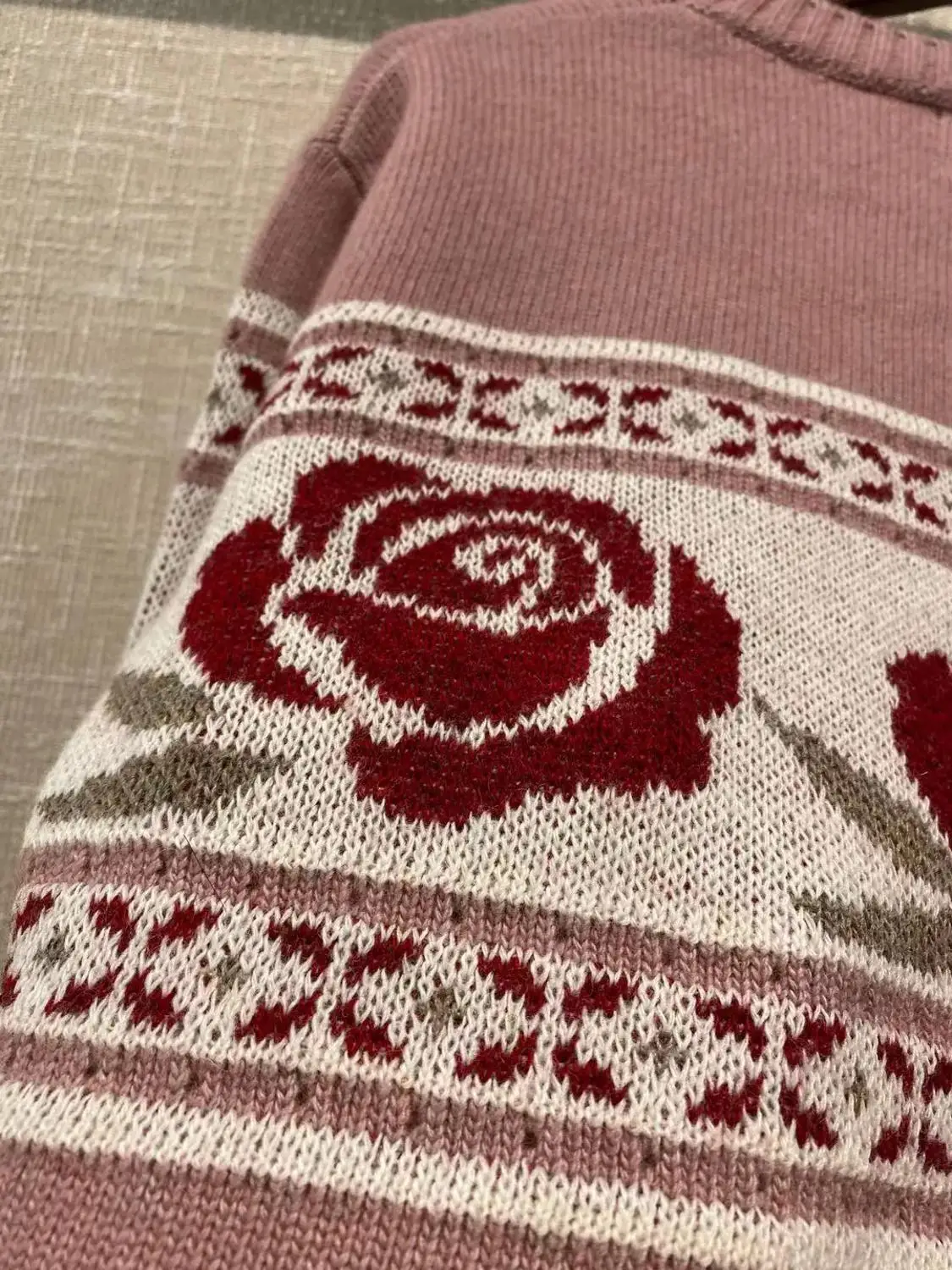 

Women O-neck Sweater Vintage Rose Pattern Jacquard 2020 Autumn New Knitwear Jumper