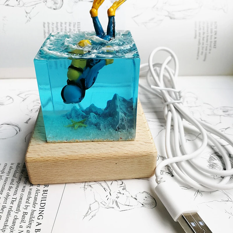 [TML] Handicraft creative gifts marine ornaments sea Diver fish tank night light Car accessories model adult gift | Игрушки и хобби