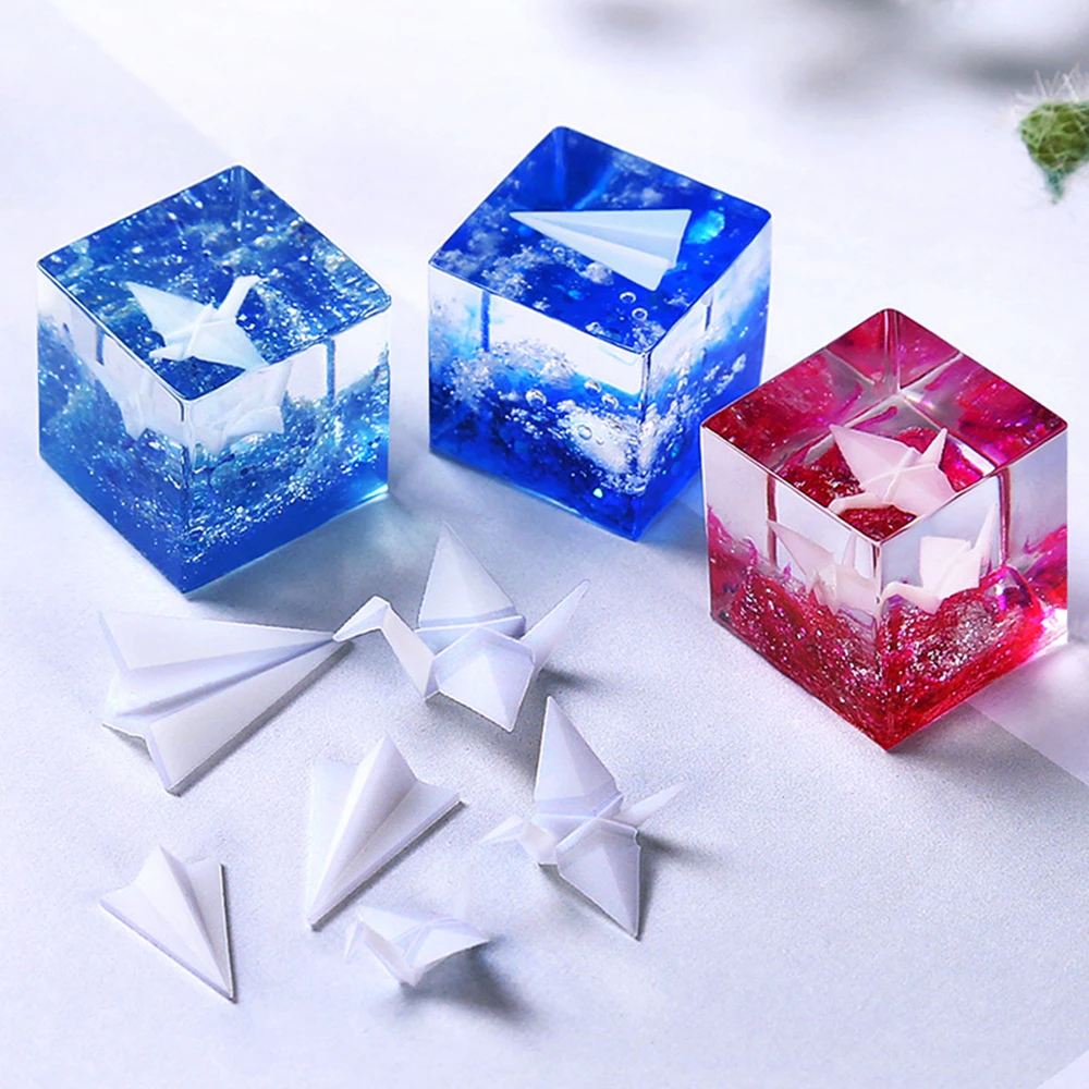 

6Pcs Air Plain Resin Crystal Epoxy DIY Starry Sky Landscape Sky Ocean Filler 3D Mini Paper Crane Paper Airplane Model