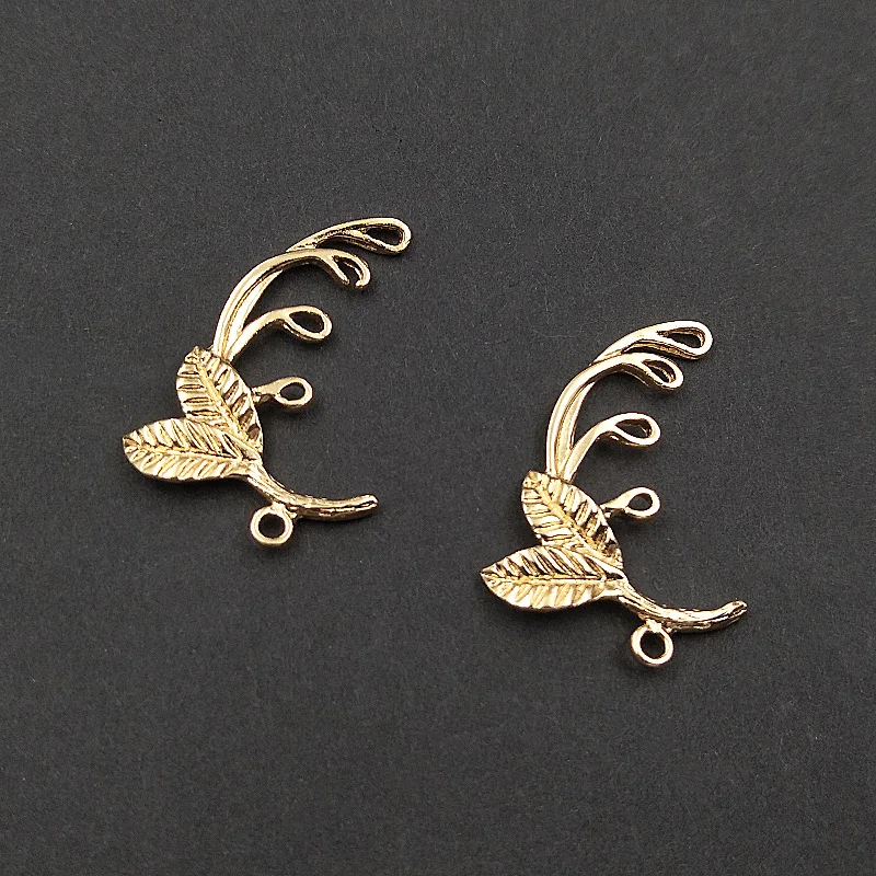 Соединитель для подвесок в виде листьев 23 х33 мм 10 шт. |