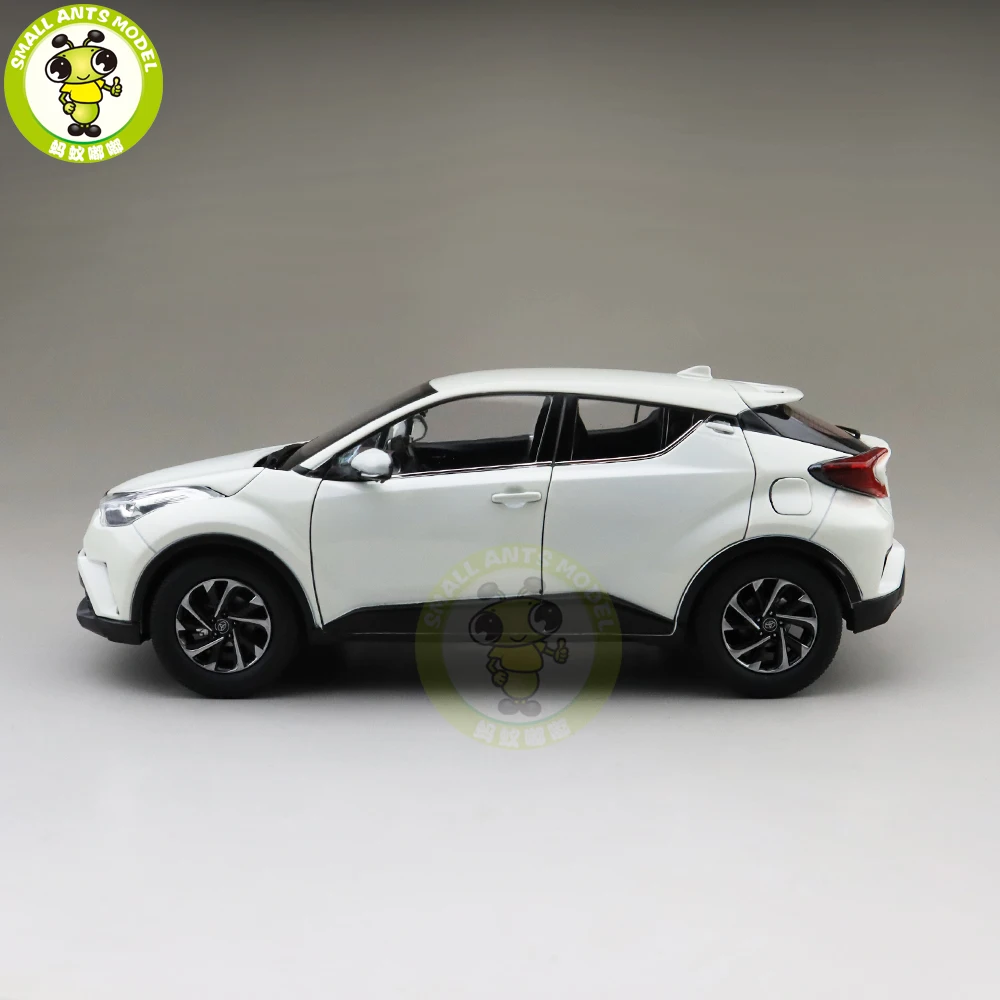 1/18 IZOA литье под давлением модель автомобиля SUV игрушки Дети Подарки для мальчиков и девочек белый