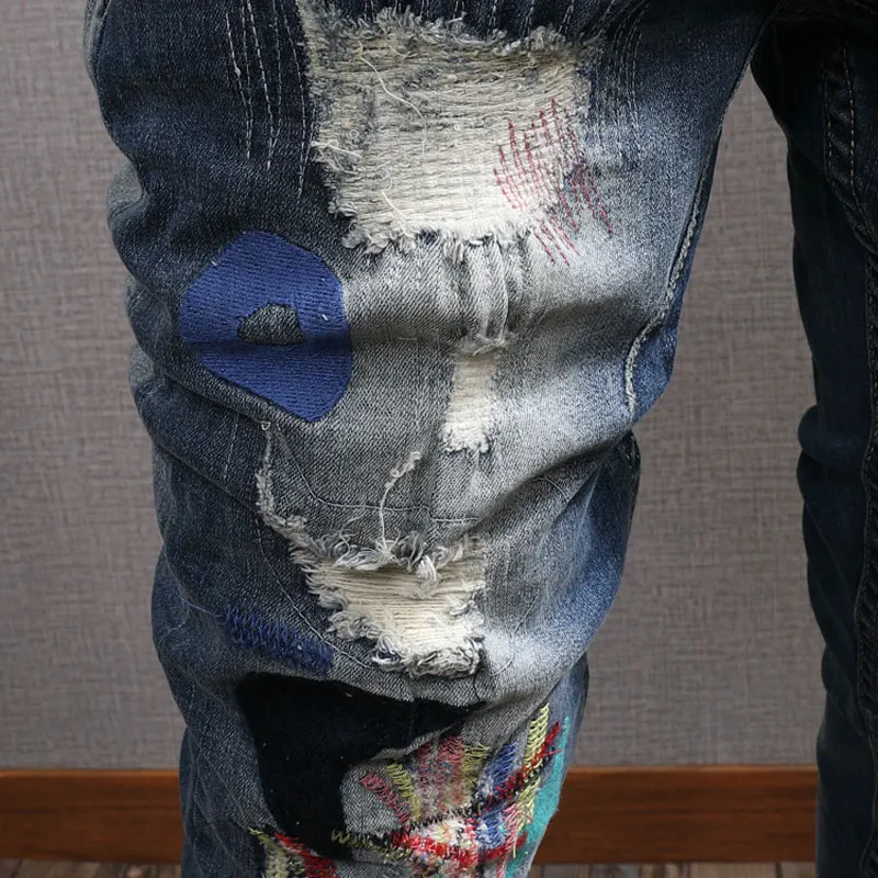 Fashion Streetwear Men Jeans Retro Blue Slim Fit Destroyed Ripped Jeans Men Embroidery Patch Designer Hip Hop Denim Pencil Pants