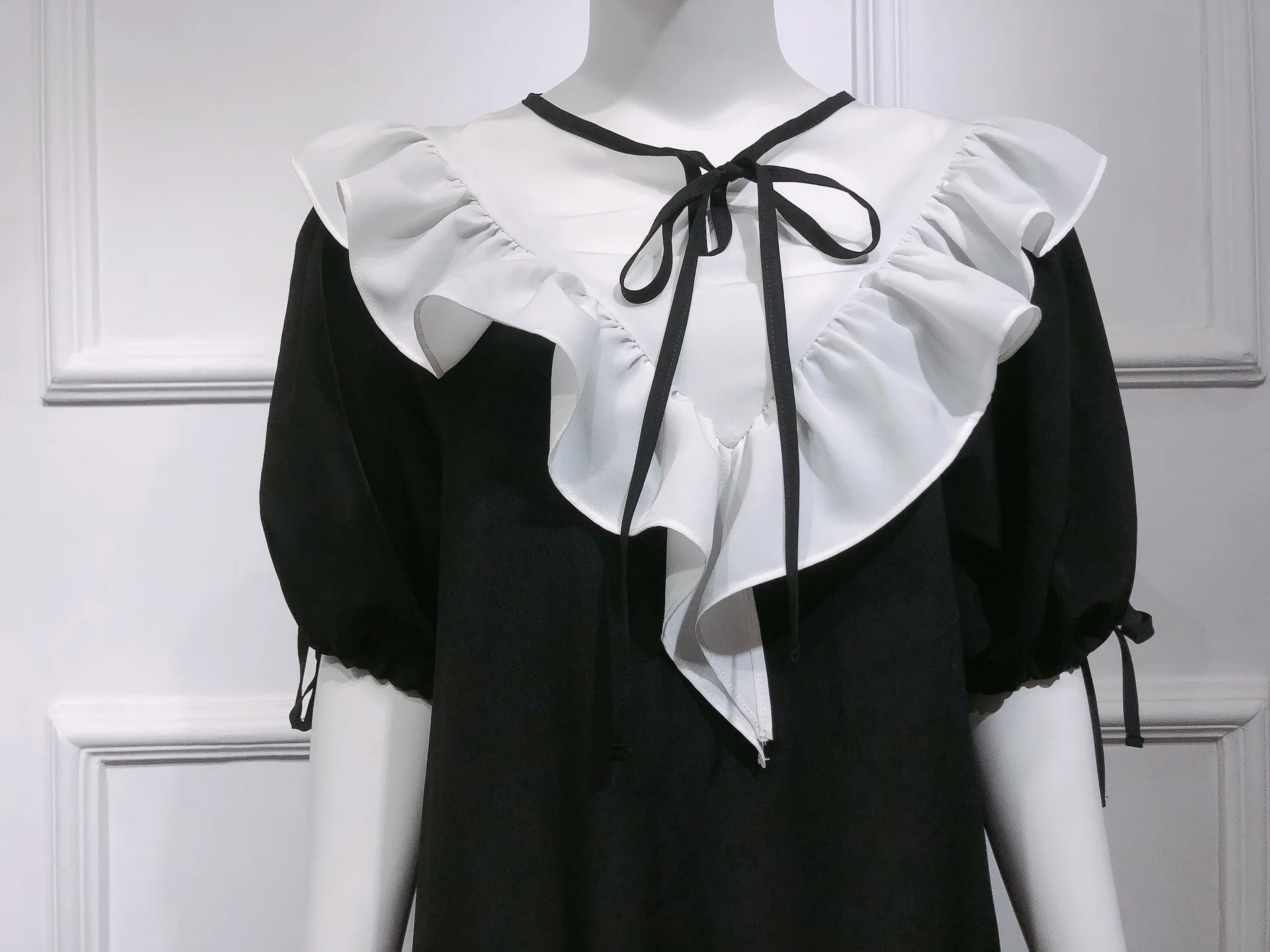 

Hepburn Little Black Dress Women Cute Dress 2020 New Ruffles Bows Short Puff Sleeve Loose Short Mini Dress Vestidos