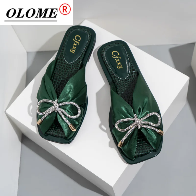 

Summer Ladies Square Head Personality Lace-up Rhinestone Decoration Sandals Comfortable Leisure Beach Flip-flop Sandals
