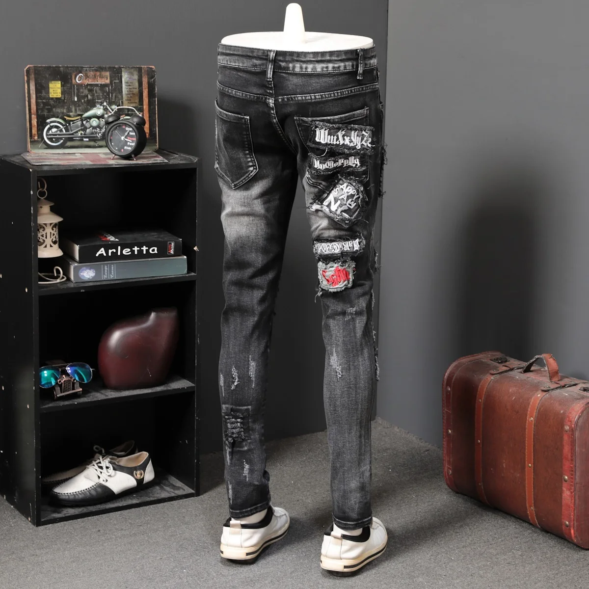 Мужские штаны с вышивкой узкие черные джинсы дырками длинные эластичные прямо