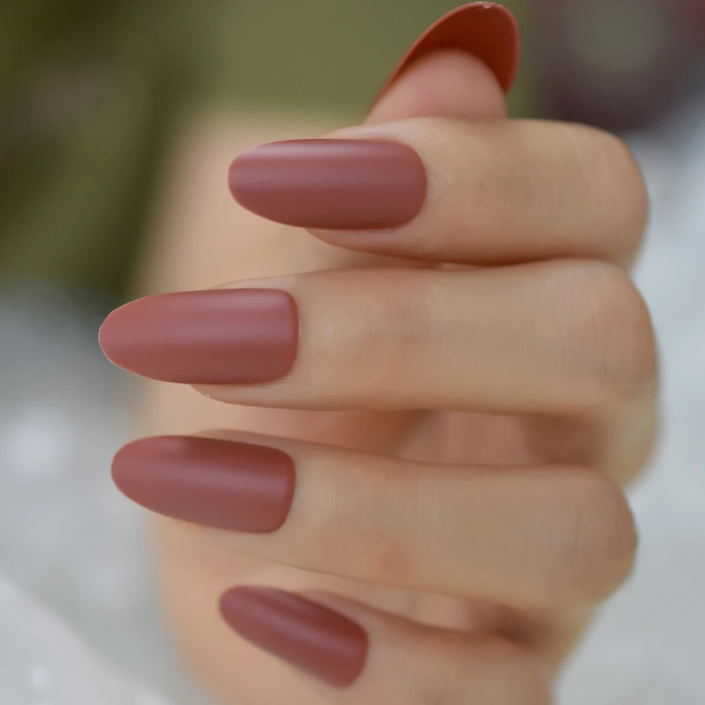 Красные матовые накладные ногти Jujube средней длины Овальный Маникюр