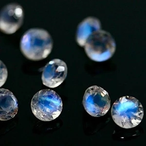 0.80ct 6x6mm Natural Rainbow Moonston Faceted Round Cut Gemstone