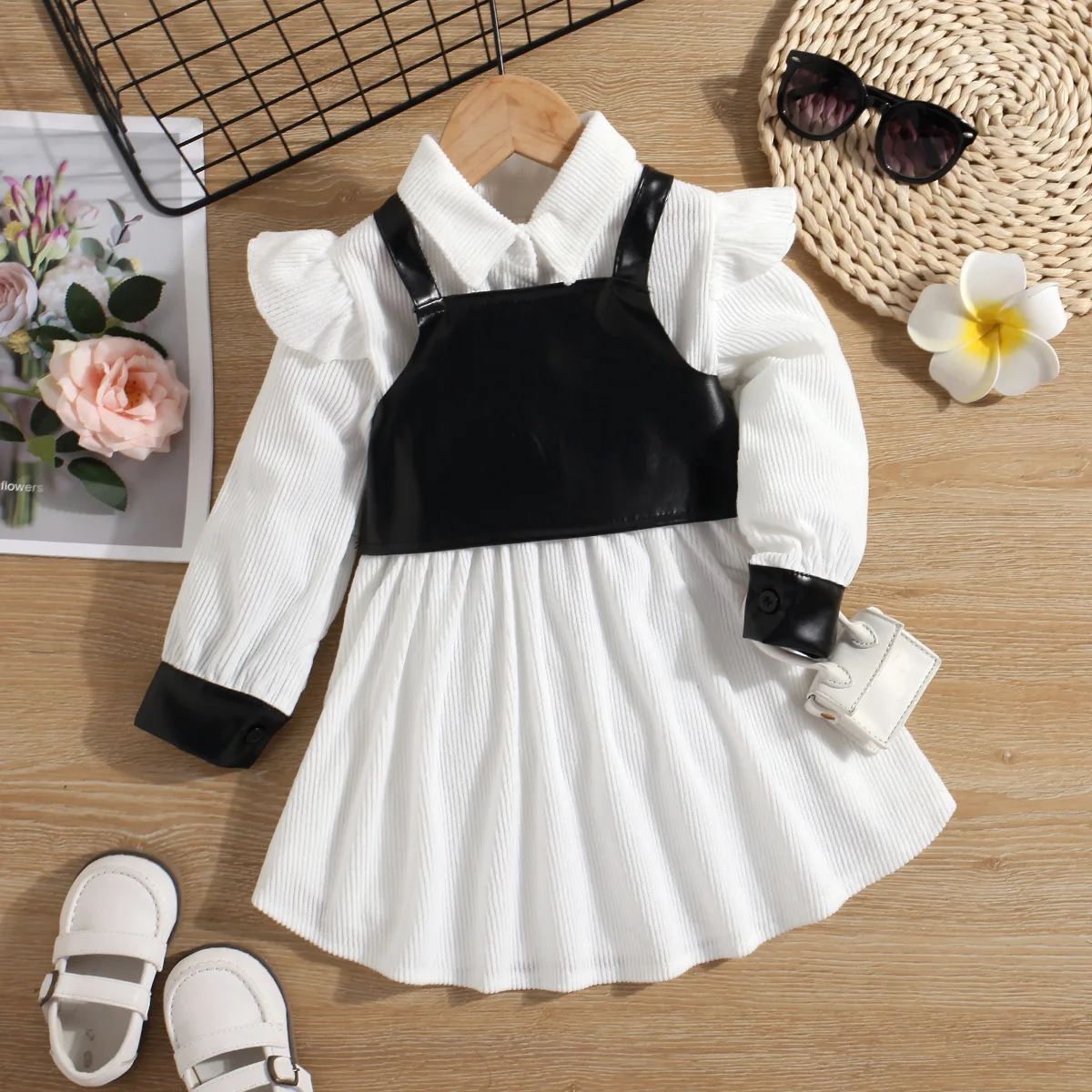 

New Year Kids Clothes Girls 2pcs Corduroy Round-neck Dresses +Black Vest Winter Spring For Sweet Gentle Children Suits 1-6 Years