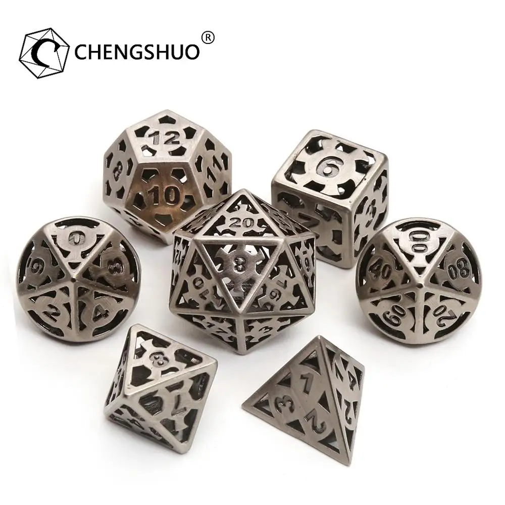 Ченгшуо набор кубиков DND. Металлический набор панков с вырезками для настольных игр. Более легкий и удобный для чтения. Комплект включает в себя D20, D12, D10, D6 и D4.