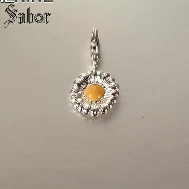 Модные посеребренные Подвески Diy с маленькой маргариткой подходят для браслетов