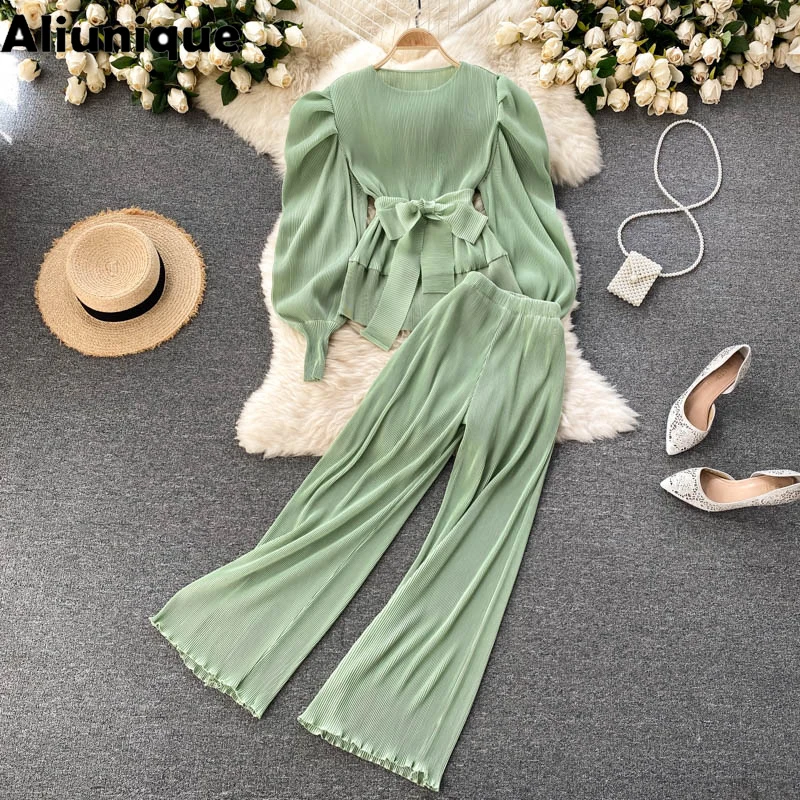 

Aliunique New Trendy Chiffon 2-piece Shirt For Women 2021 Fashion Leisure Pleated Chiffon Puff Sleeve Top And Wide Leg Pants Set