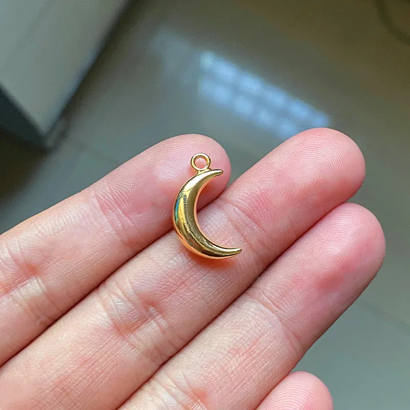 

10pcs/Lot 10x19mm Mini Moon Charms Tibetan Gold Color Pendant Fit For Bracelet Earring Jewelry Making Handmade Accessories Craft