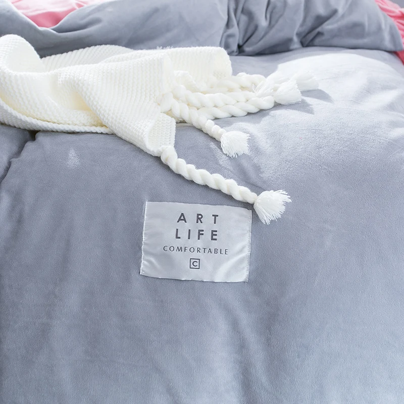 

Thickened double-sided velvet Bedding Set Soft Bedclothes Duvet/Quilt Cover Bed Linen sheet set 4 Pieces Bedding Sets
