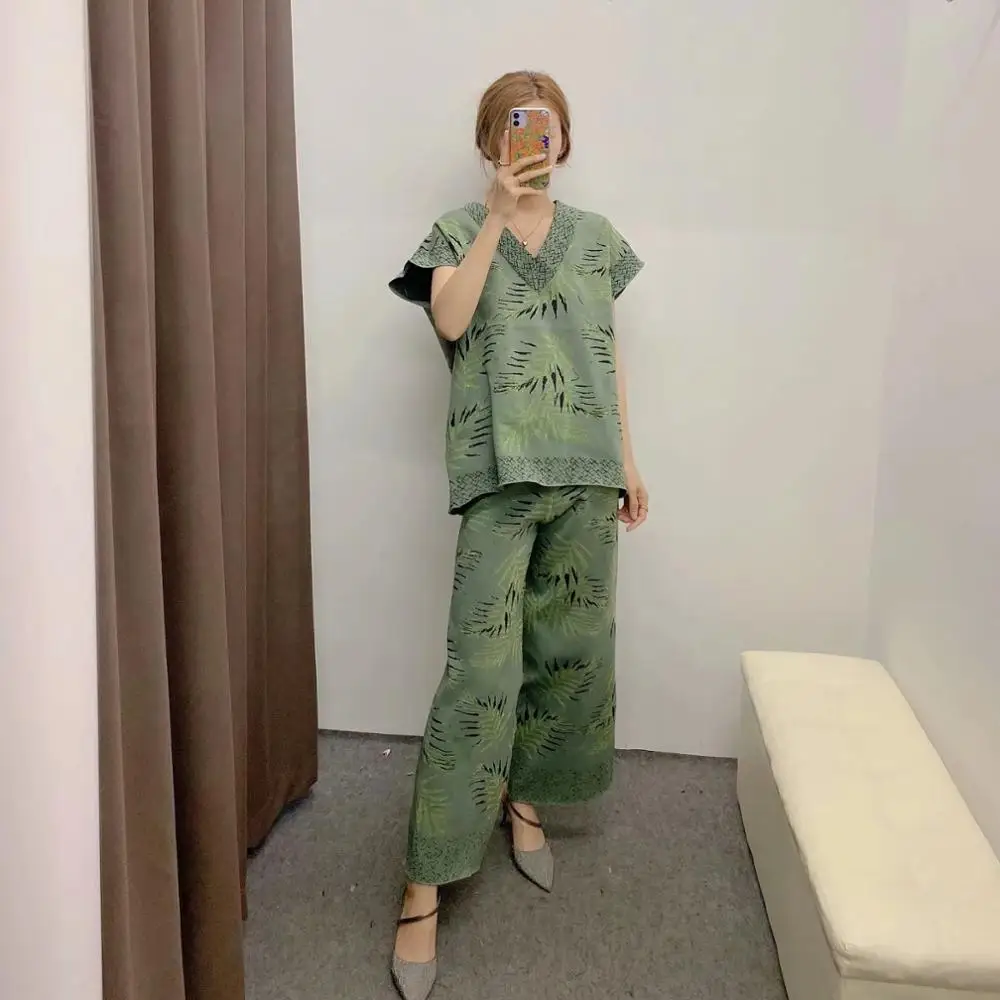 Новинка 2020 летние костюмы женский комплект из двух предметов зеленый