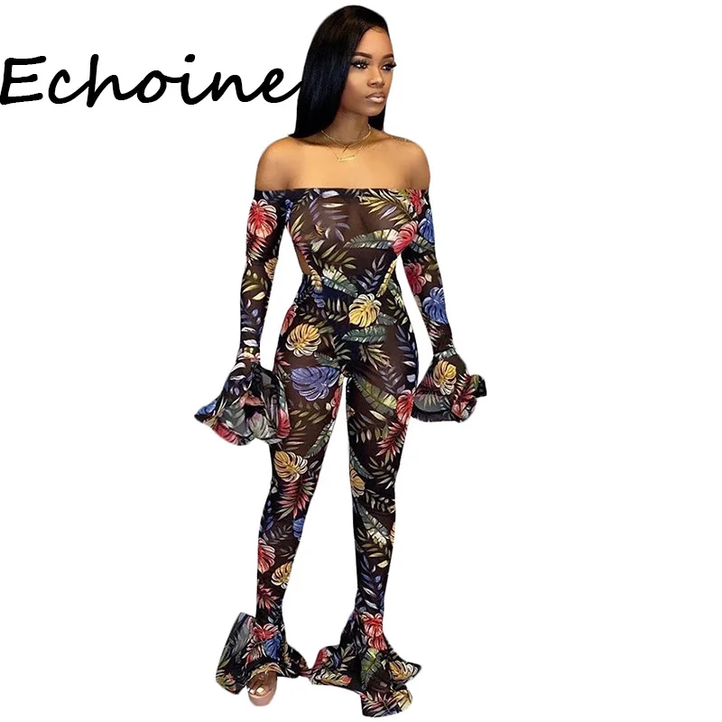 Женский комбинезон с открытыми плечами цветочным принтом и вырезом