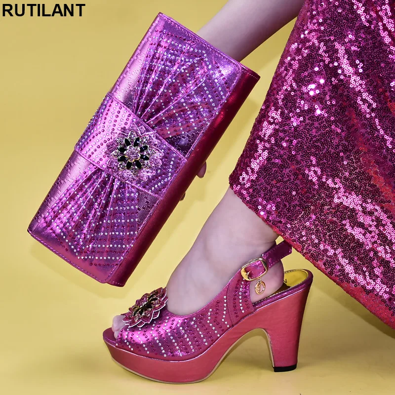 Новые женские туфли украшенные аппликацией Распродажа Комплект из обуви и сумки