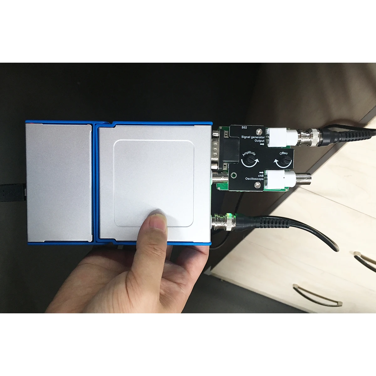 

Digital portable Oscilloscope LOTO OSC482 series 5 in 1, 50M S/s, 8~13 bit Resolution, Optional Modules