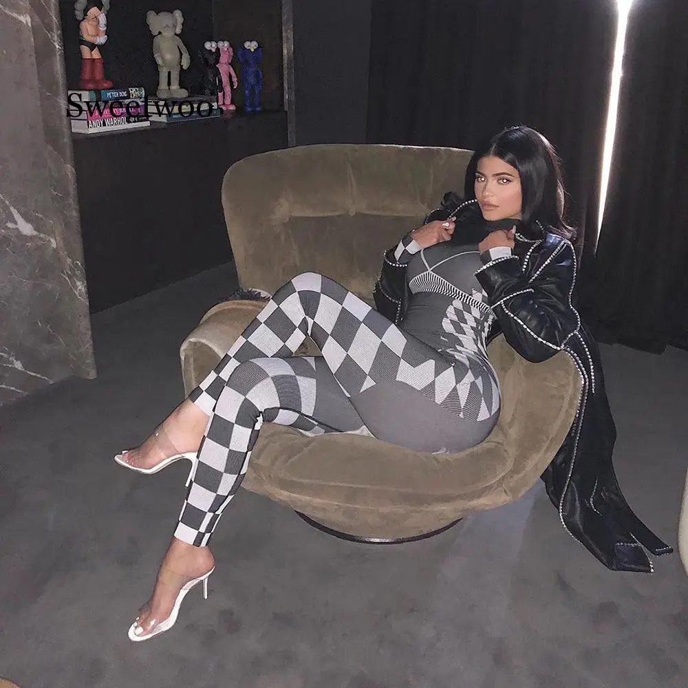 2020 цельный Комплект для фитнеса и йоги женские сексуальные Вышитые комбинезоны