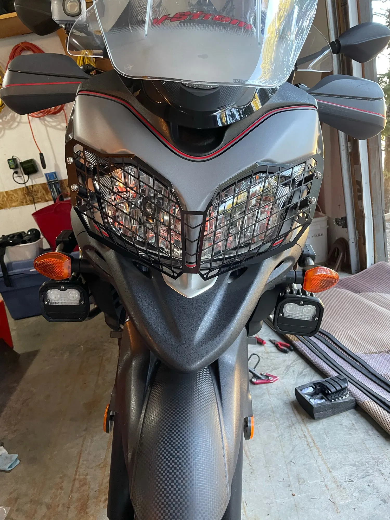 Быстросъемная защита фар для V-STROM DL650 XT 2012-2016 | Автомобили и мотоциклы