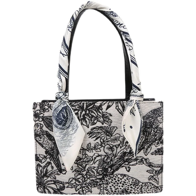 

Women's Retro Handbag, Summer Silk, Large-capacity Fashion, One-shoulder Messenger Bag 2021 Ladies New