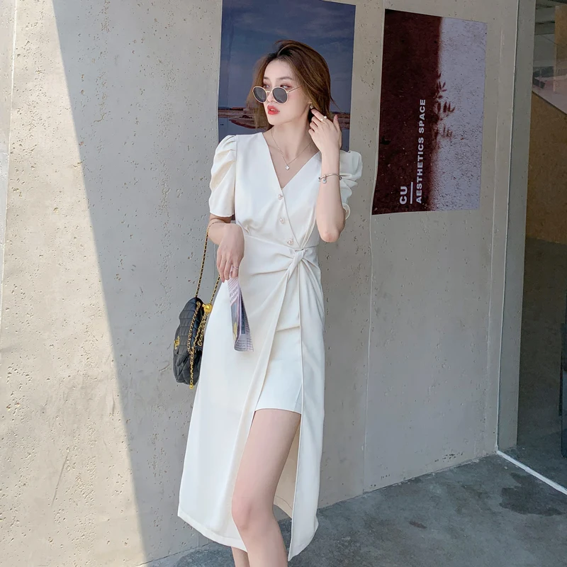 

COIGARSAM Solid Women one-piece dress korean New Summer Short Sleeve V-Neck Dresses Black Meters Apricot 5855