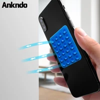 Накладка с присосками для телефона