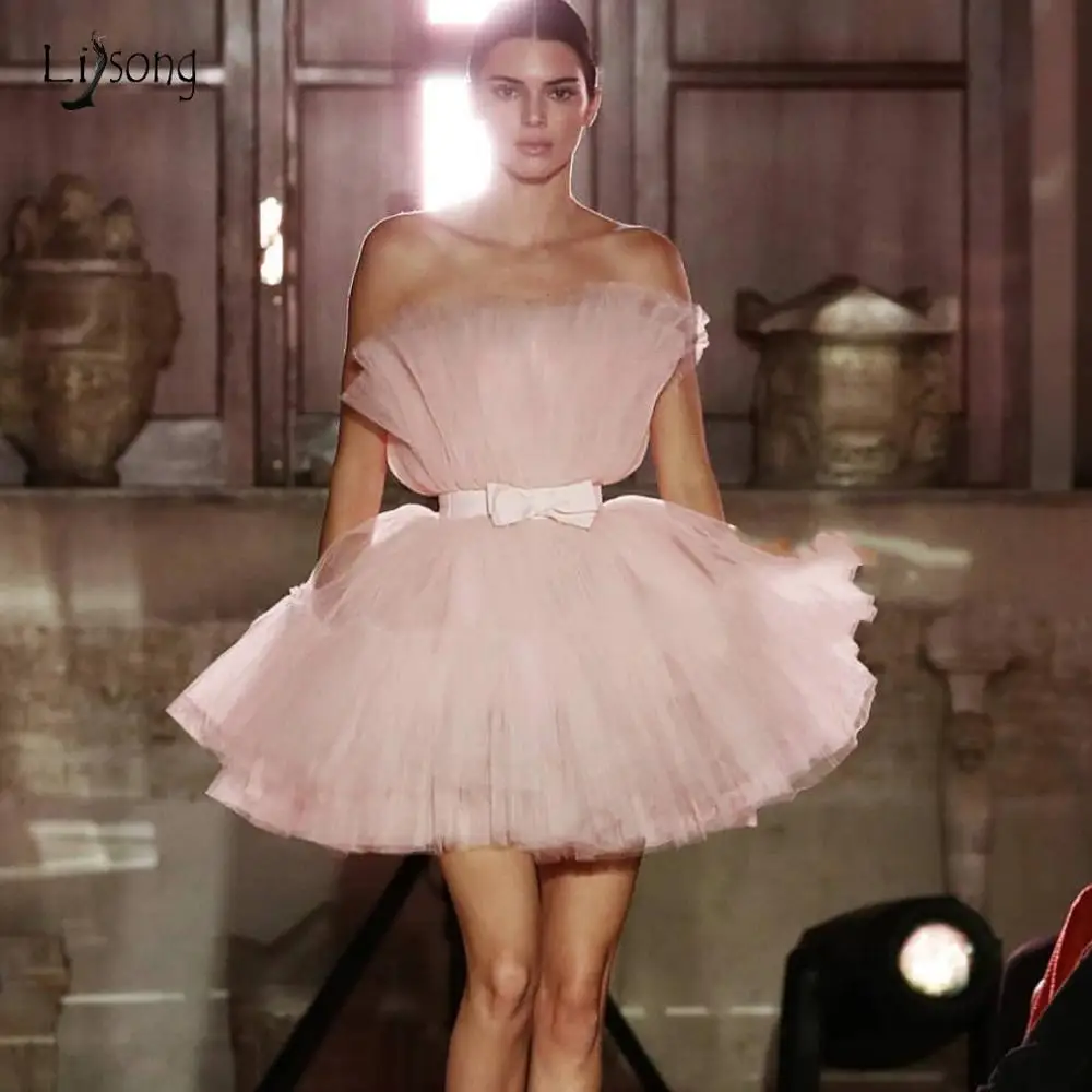 Розовые модные пышные короткие коктейльные платья пачки 2020 коктейльное мини