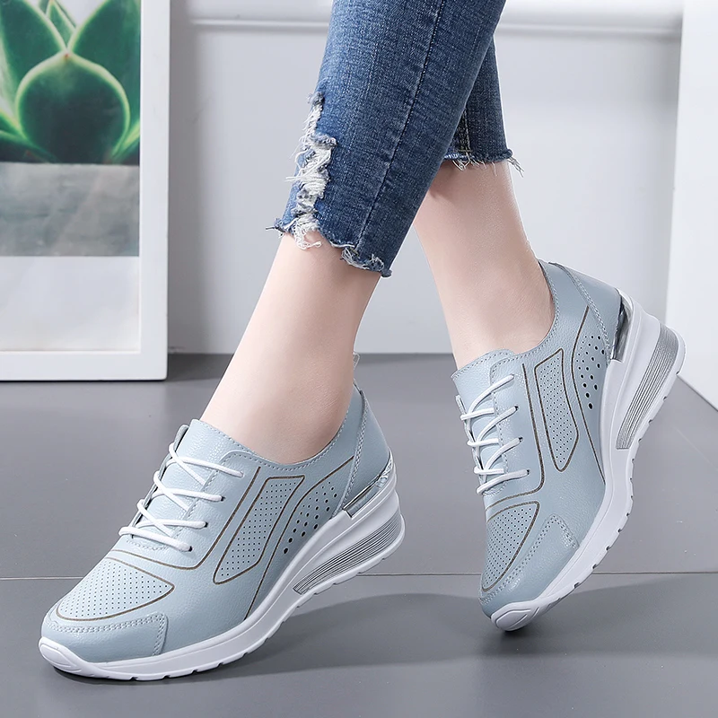 

Russian spring and autumn women's shoes casual sports shoes 5cm high inside light casual large size 36-41 women's shoes