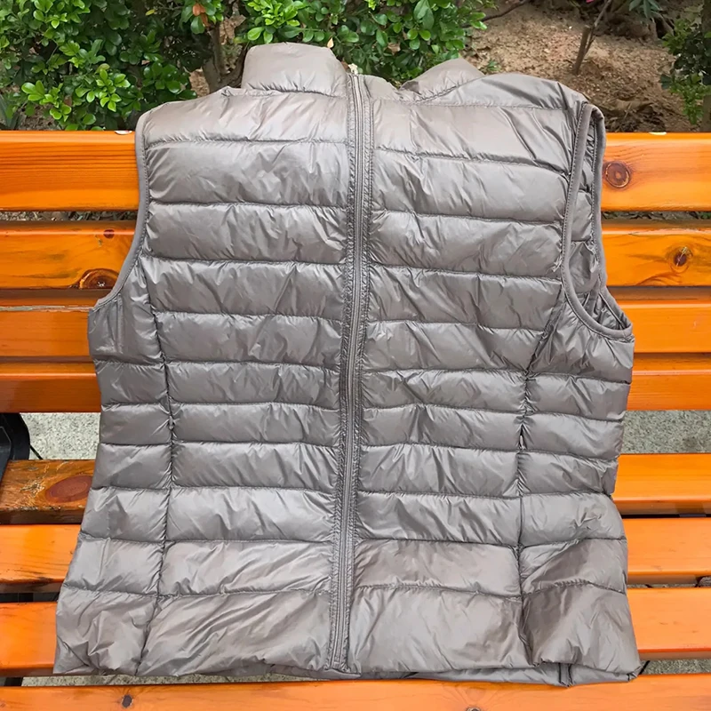 Женский жилет на утином пуху осенне-зимний теплый легкий женский большого