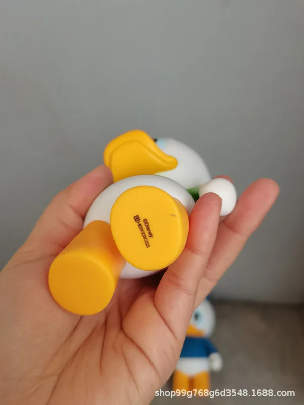

Disney Authorized Donald Duck Cartoon Family Ornaments Toys Hobbies Action Figures Holiday Gift for Children