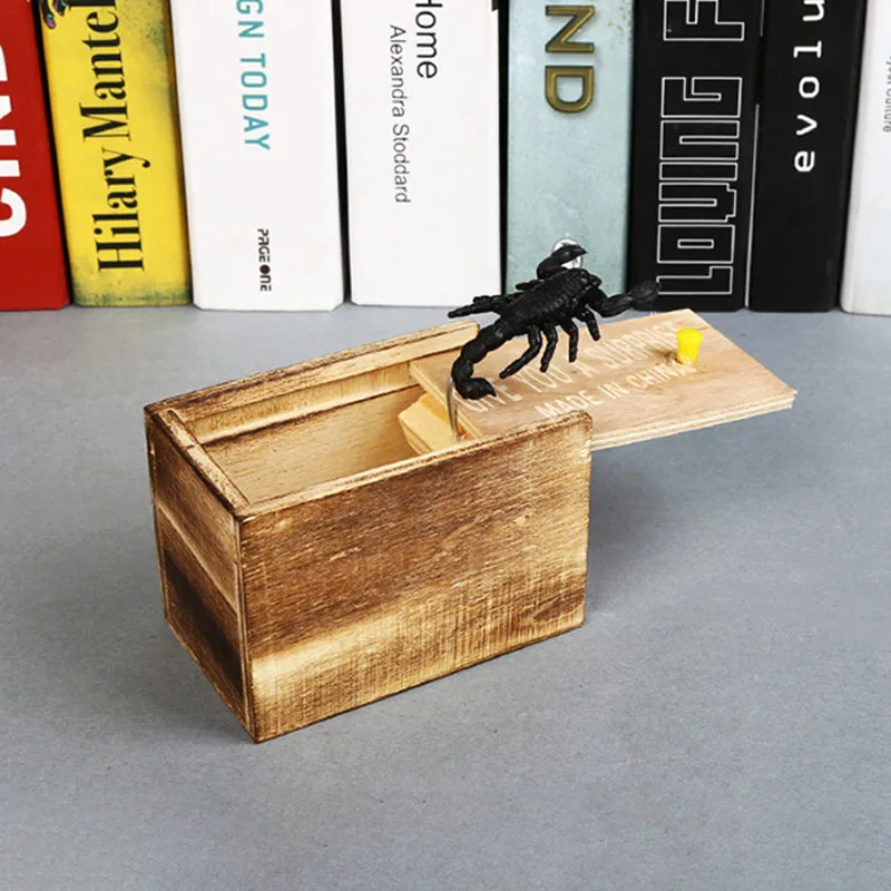 

Prank Trick Game Halloween Practical Joke Wooden 1Pcs for Home Office Scare Toy Box Funny Gift