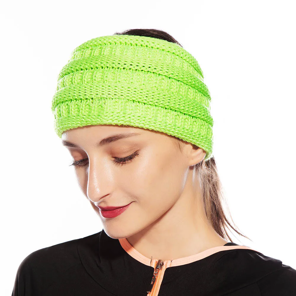 Новинка зимняя теплая однотонная женская зеленая вязаная крючком повязка на
