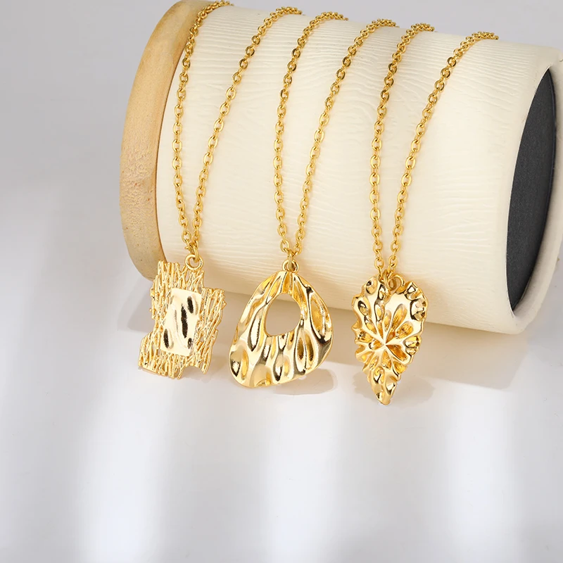 

Vintage Irregular Square Necklaces For Women Gold Stainless Steel Geometric Clavicle Necklace Party Jewelry Gift