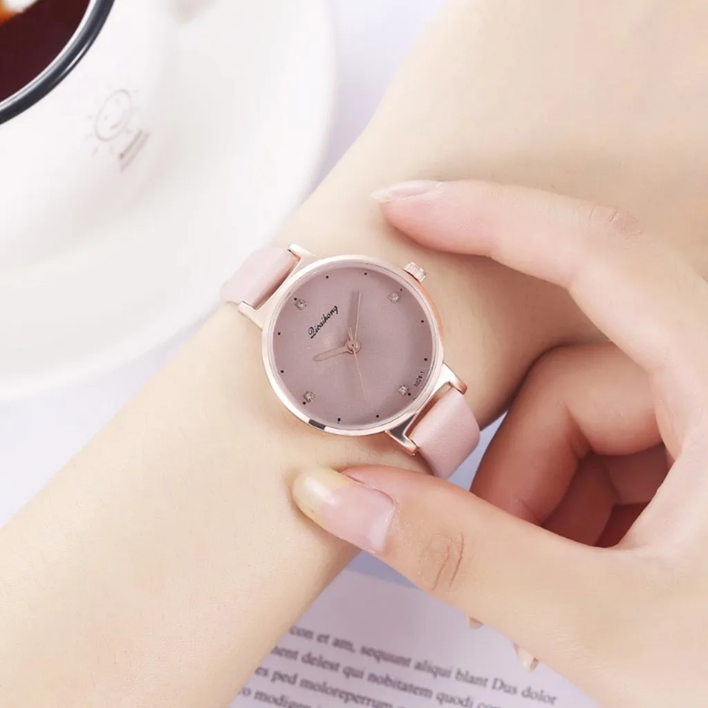 Часы наручные женские со стеклянным ремешком модные простые кварцевые