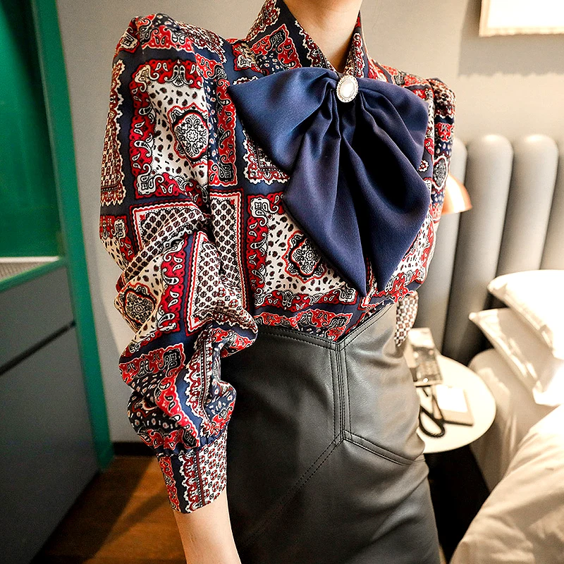 Ladies New Autumn Spring Blouse And Shirt Tops Women Vintage Elegance Print Shirt Bows Collar Single Breasted Blouse Women SL475