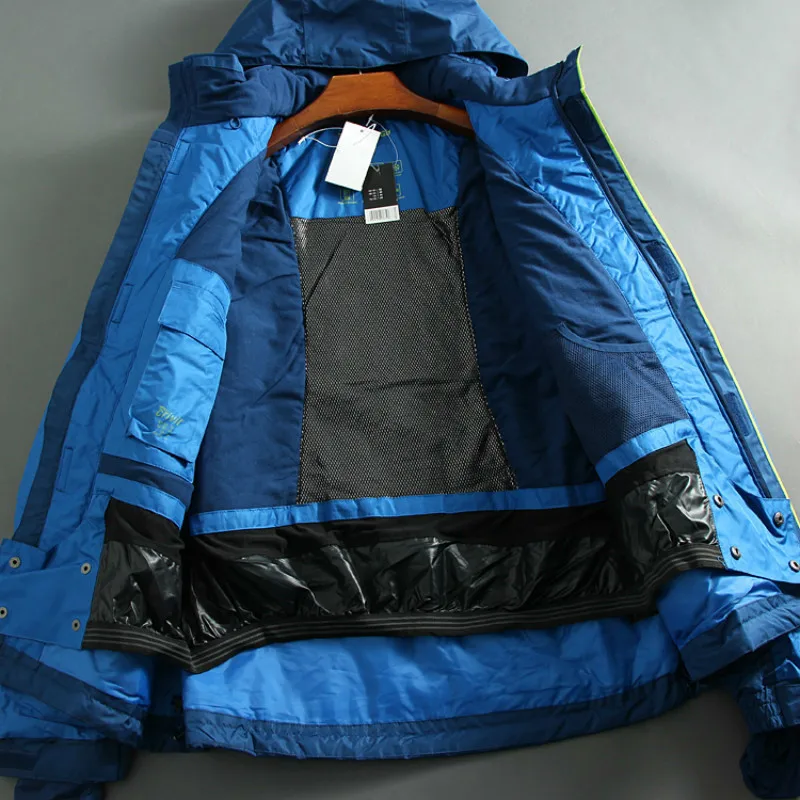 Куртка мужская зимняя с капюшоном на молнии хлопковой подкладкой | Мужская