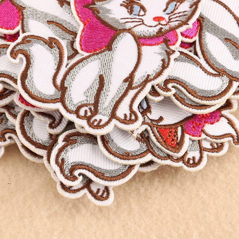 

Embroidered Cartoon Kitty Animal Embroidery Clothing Accessories Adhesive Patch Embroidered Cloth Stickers Iron Ons